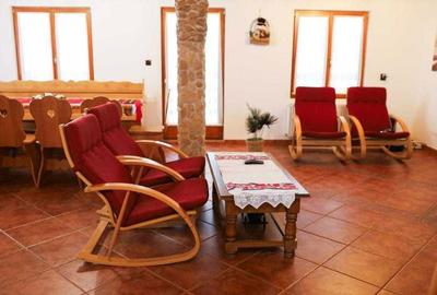 Casă cu 4 camere cu Teren 500 Mp în Beliș - 3