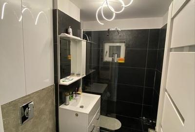 Apartament cu 2 camere decomandat în Rovine - 3
