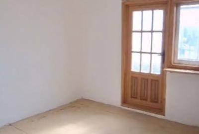 Apartament cu 2 camere semidecomandat în Pod - 1