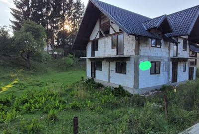 Casă cu 4 camere în Voroneț - 8