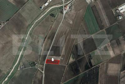 Teren de 10000 mp, în Stupini