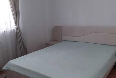 Garsonieră decomandată în Central - 2