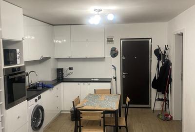 Apartament cu 2 camere decomandat în Exterior Vest