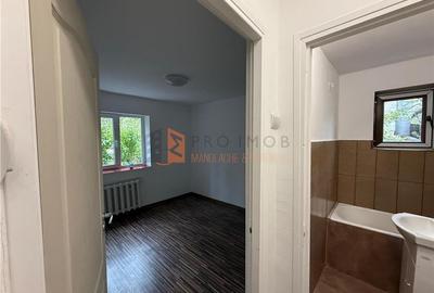 Apartament 2 camere cf 2 semidecomandat zona Micro 14 - 2