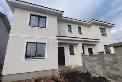 Duplex cu 4 camere cu Canalizare în Moșnița Nouă - 2