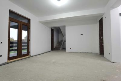 Casă cu 4 camere în Cocorăștii Mislii - 6