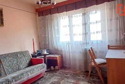 Apartament cu 3 camere semidecomandat, mobilat în Complex Studențesc - 5