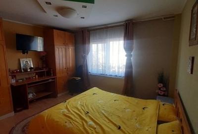 Apartament cu 2 camere decomandat, mobilat în Văcăresti - 3