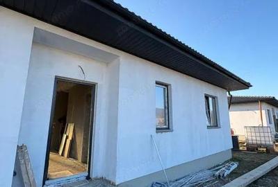 Casă cu Teren 400 Mp în Săsar - 5