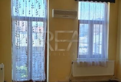 Apartament cu 3 camere decomandat în Calea Călărașilor - 2