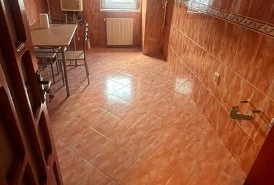 Proprietar vand ap 2 Camere str. Stefan cel Mare langa Mall - 4