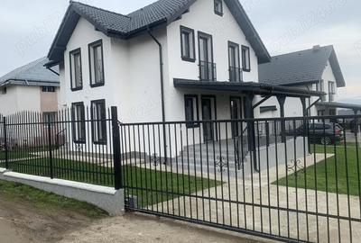 Casă cu 5 camere cu Teren 400 Mp în Valea Adâncă