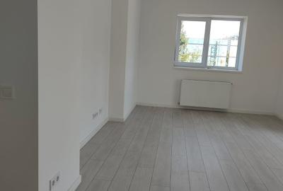 Proprietar închiriez  TERMEN LUNG ap. 2 Camere - 10