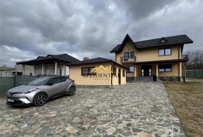 Casă cu 4 camere cu Teren 1380 Mp în Răchiți - 2