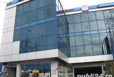 Spațiu comercial, de 210 mp, în Central - 3