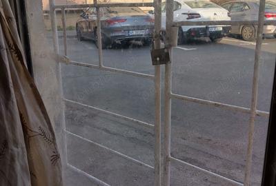 Spațiu comercial, de 70 mp, în Confecții - 2