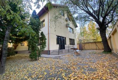 Vila Herastrau Sos. Nordului -Comercial / Rezidential - 5 Camere - 4 Bai - Curte - 1