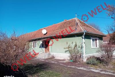 Casă cu 2 camere cu Teren 800 Mp în Aita Mare - 1