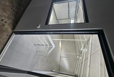 Spațiu comercial, de 375 mp, în Poiana - 6