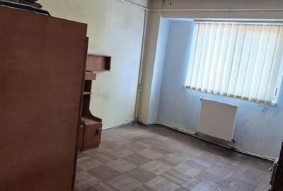 Apartament cu 3 camere decomandat în Central - 3