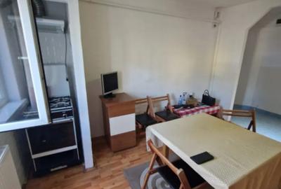 Apartament cu 3 camere decomandat în Hotvon - 9