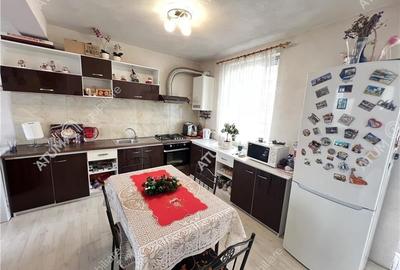 Casa 3 camere 2 bai terasa si curte zona Calea Cisnadiei din Sibiu - 13