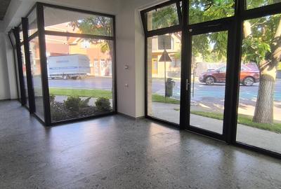 Spatiu comercial premium | De Inchiriat | Bloc verde, Cantemir - 4