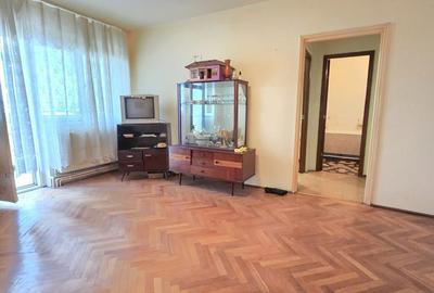 Apartament cu 3 camere semidecomandat în Gării - 3