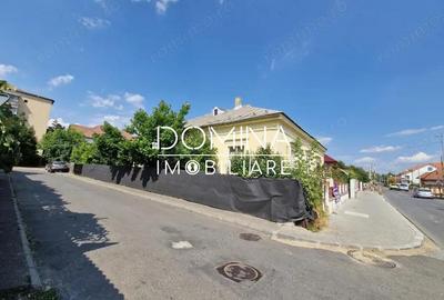 Casă cu 4 camere cu Teren 714 Mp în Central - 2