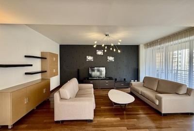 Apartament cu 4 camere semidecomandat în Ștefan cel Mare