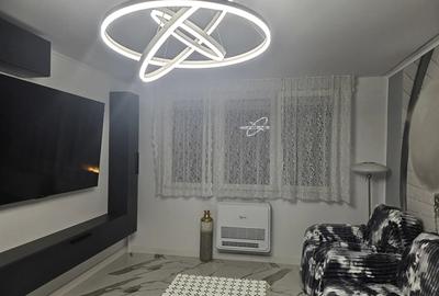 Inchiriez apartament de lux 3 camere in zona lini?tita - 1