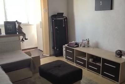 Apartament cu 2 camere în Craiovița Nouă