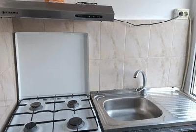 Garsonieră decomandată în Central - 4