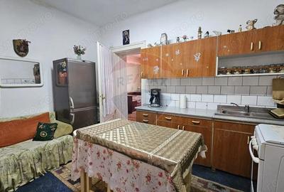 Casă cu Canalizare în Centrul Istoric - 4