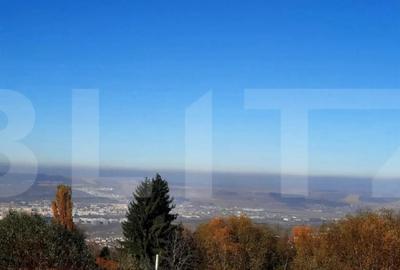 Teren de 1628 mp, în Central - 11