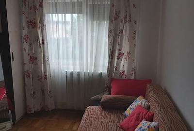 Apartament cu 3 camere semidecomandat în Central - 7