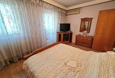 Apartament cu 5 camere decomandat, mobilat în Păcii - 22