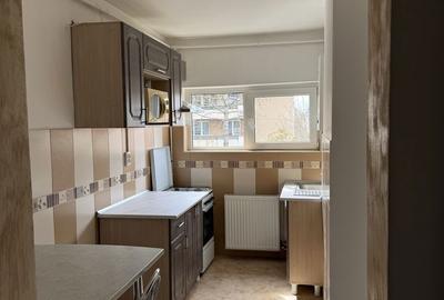 Apartament cu 2 camere decomandat în Cornișa - 6