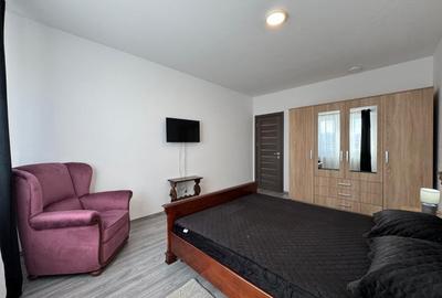 Apartament cu 3 camere decomandat în Triaj - 2