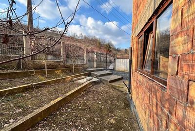 Casa Noua pe 3 niveluri in Media? zona Baznei - prive... - 9