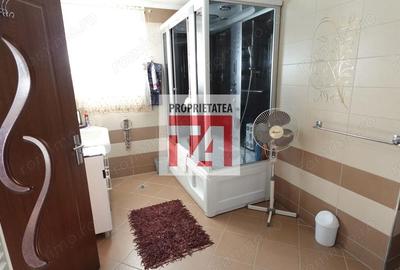Casă cu Teren 1500 Mp în Central