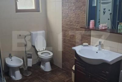 Casă cu 5 camere cu Teren 1000 Mp în Central - 13