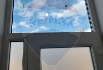 Spațiu comercial, de 53.799999237061 mp, în Unirii - 13