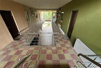 Apartament cu 5 camere decomandat în Central - 2