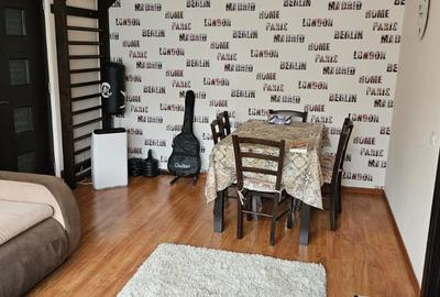 Apartament cu 3 camere semidecomandat, mobilat în Podu Roș - 1