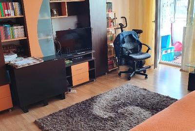 Ap. 3 camere , posibilitate in rate timp de 1 an ( acte notariat), Piata 1 Mai - 4