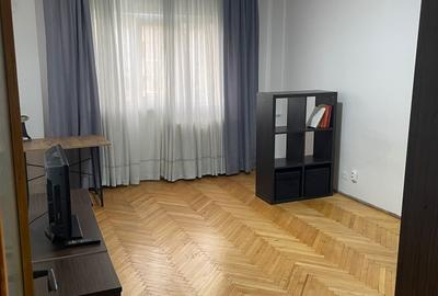 Garsonieră decomandată, mobilată în Dristor - 2