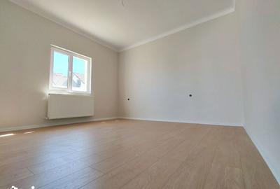 Casă cu 4 camere cu Teren 200 Mp în Lumina - 10
