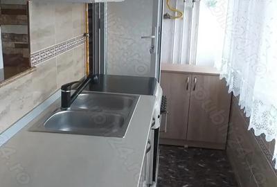 Inchiriez apartament decomandat cu doua camere. - 8