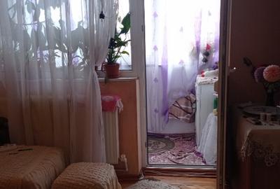 Apartament 3 camere! pret negociabil! Str. Radu Negru - 10